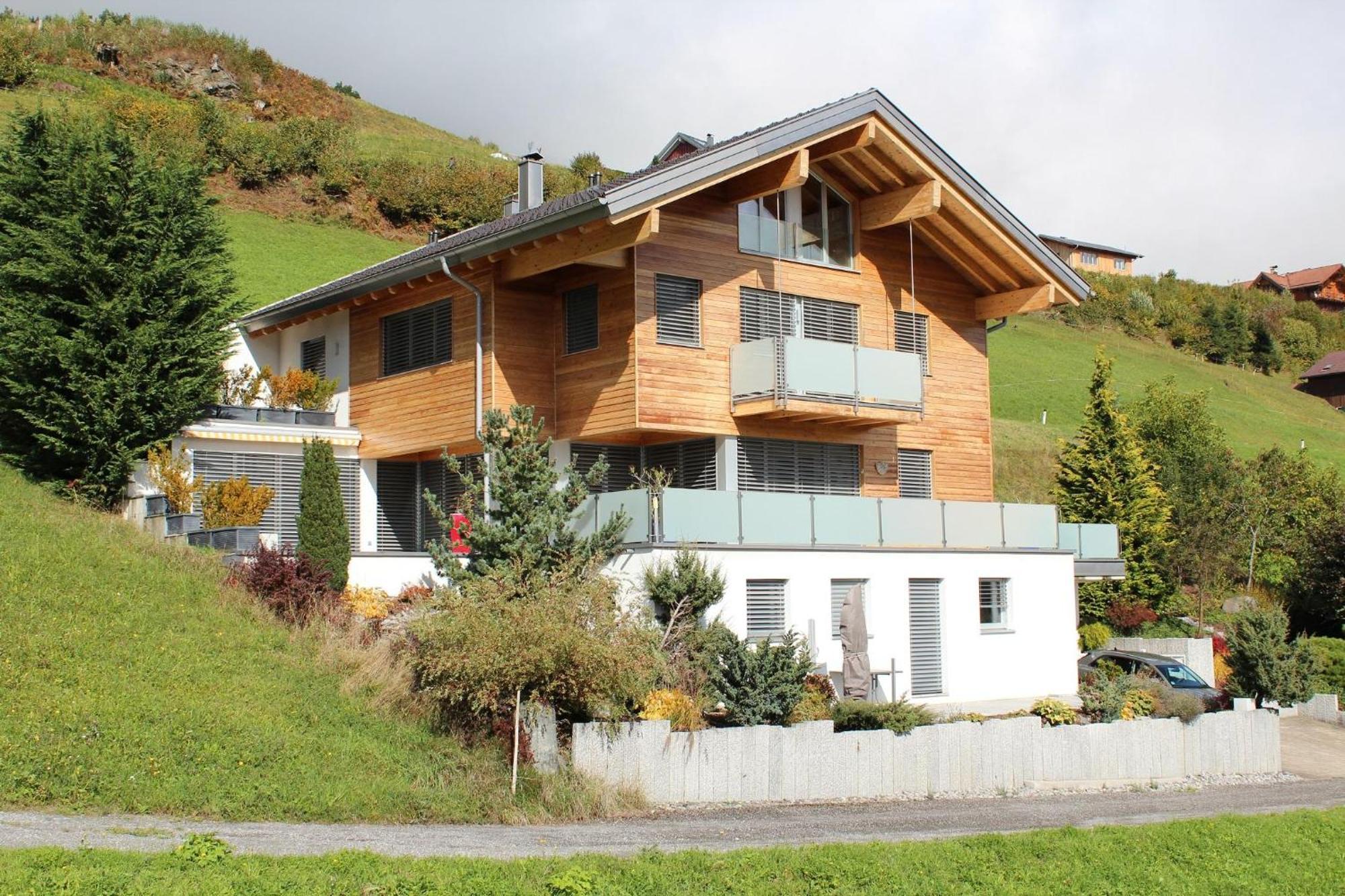 Haus Helios Apartamento Bartholomäberg Exterior foto
